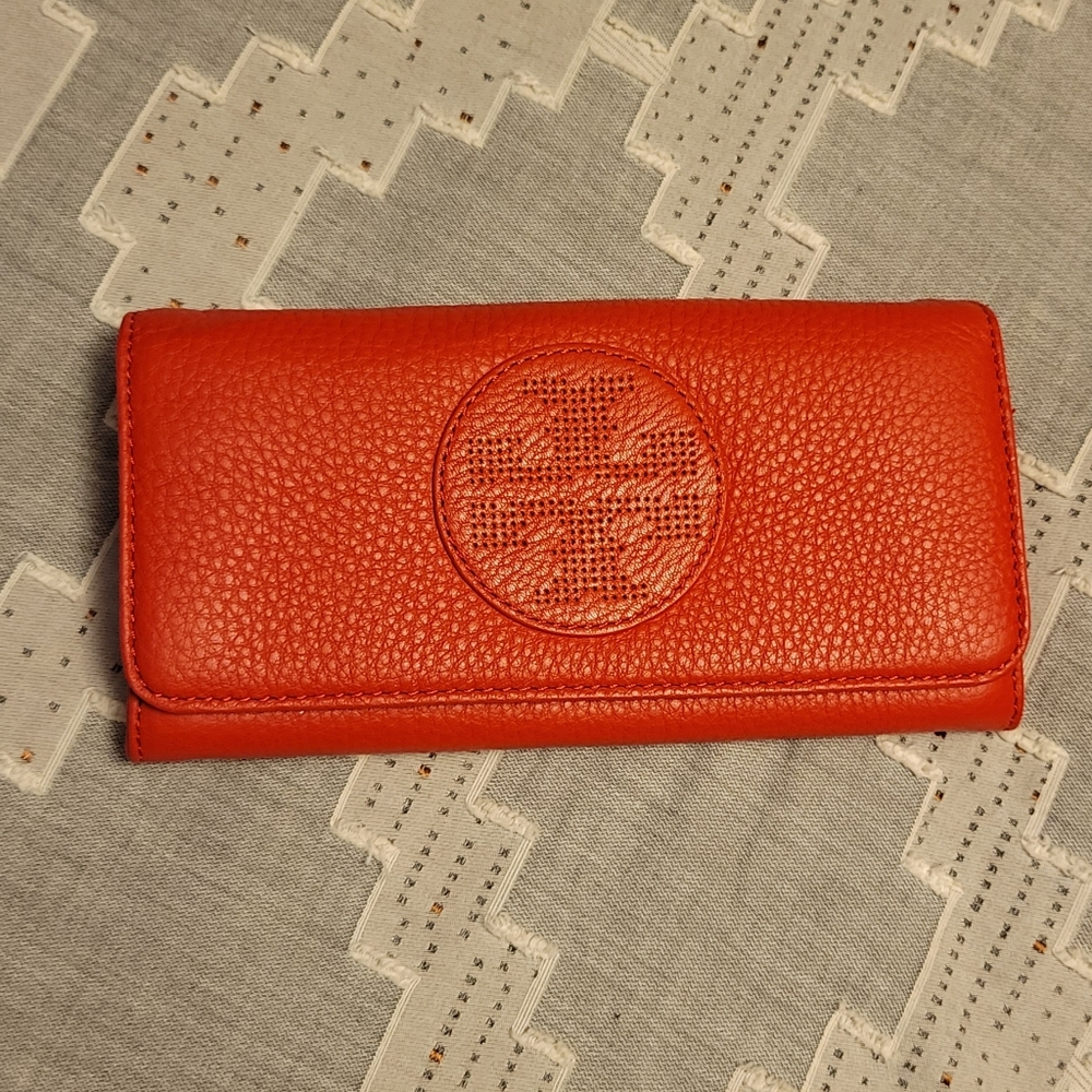 Tory Burch wallet